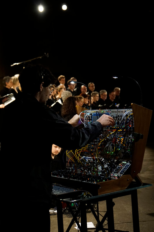 Buchla Synthesizer, Nicola Buzzy